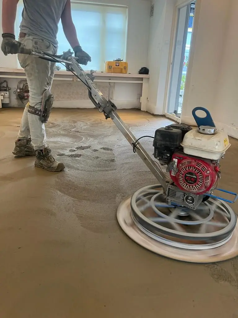 betonvloer-vlinderen-vloer-goedkoopbetonbestellen.nl-kleurbeton